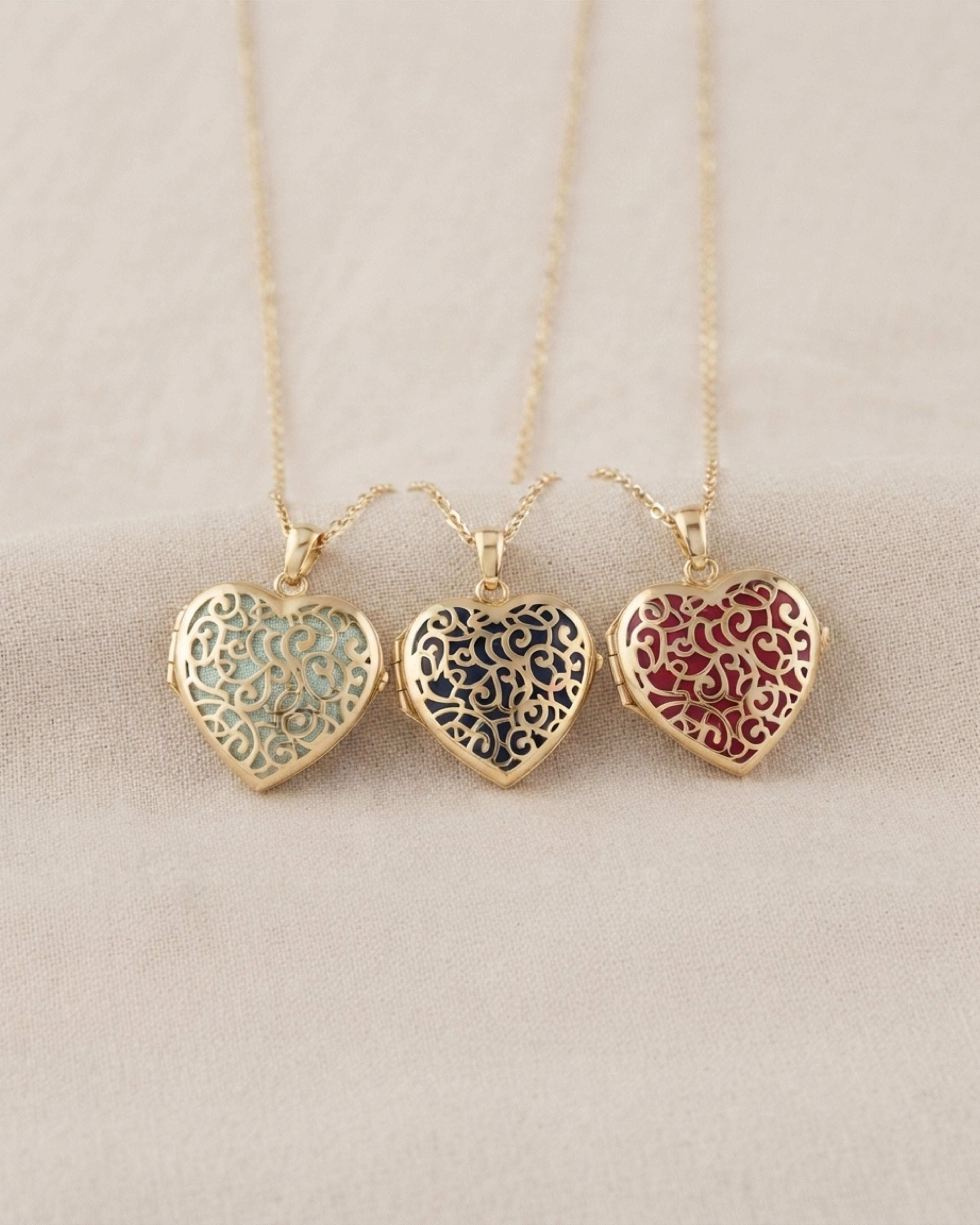 Cara Keepsakes Gold Locket Urns Gold Filigree Heart Locket Urn (14K)