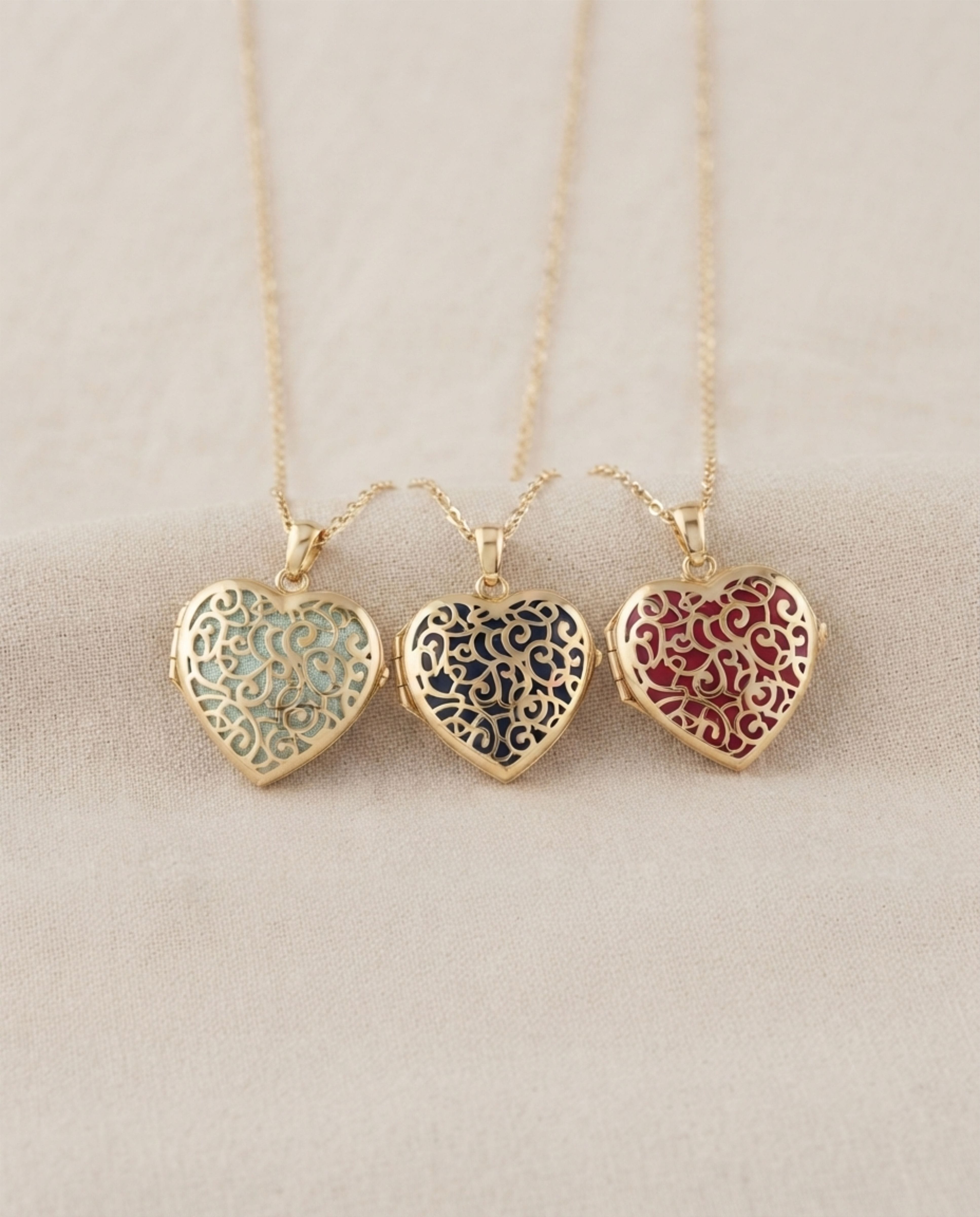 Cara Keepsakes Gold Locket Urns Gold Filigree Heart Locket Urn (14K)