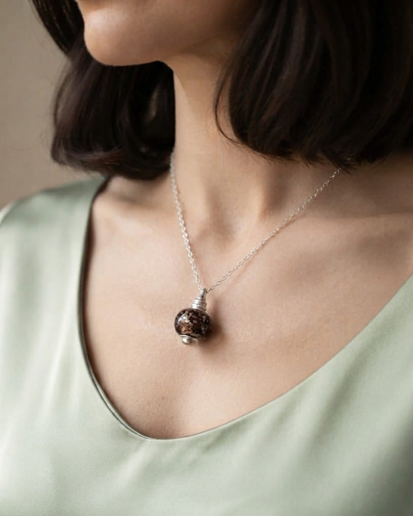 Cara Keepsakes Murano Glass Pendant Urns Murano Glass Pendant Urn - 'Everlasting Embrace' Bead