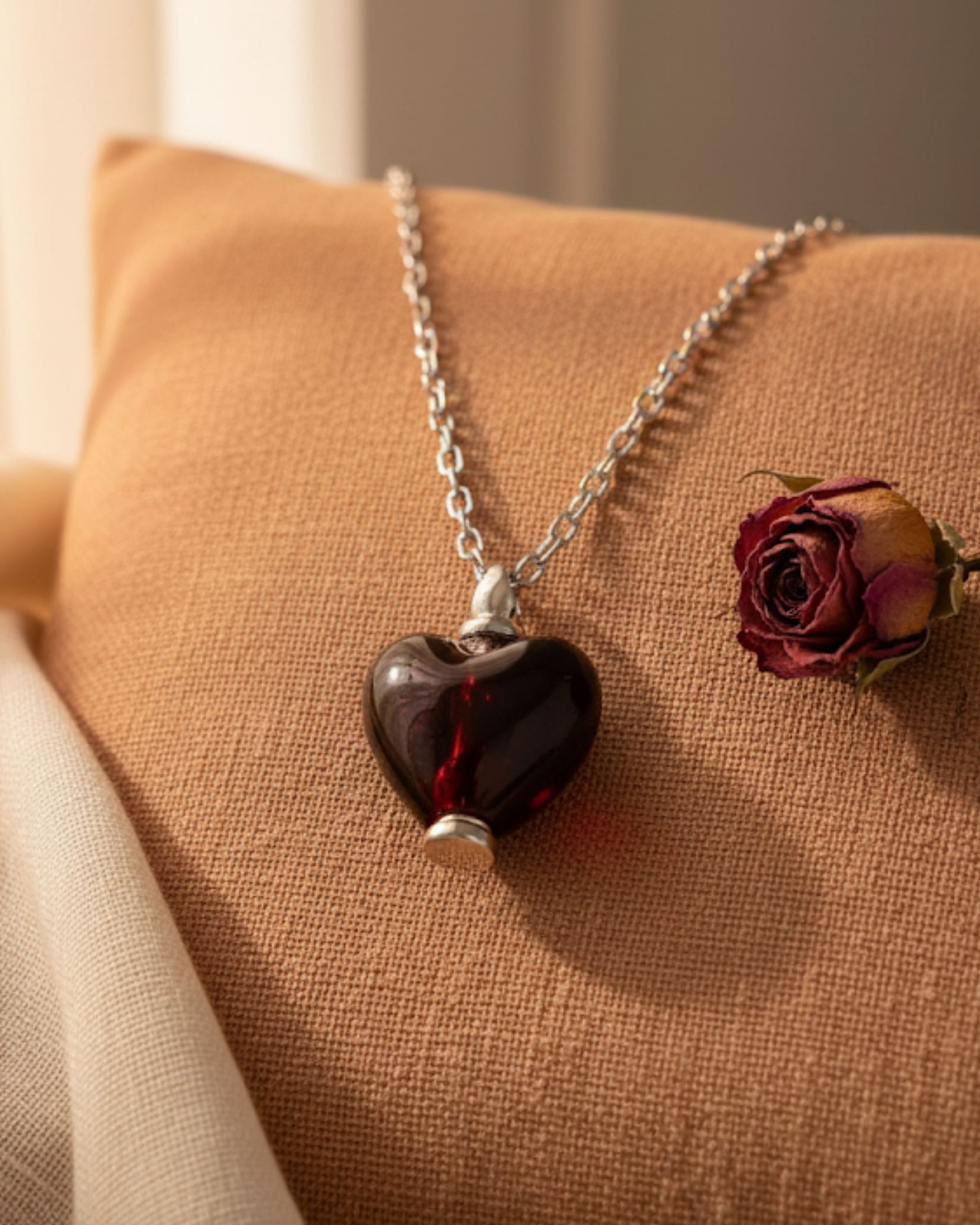 Cara Keepsakes Murano Glass Heart Urns Murano Glass Heart Urn - January