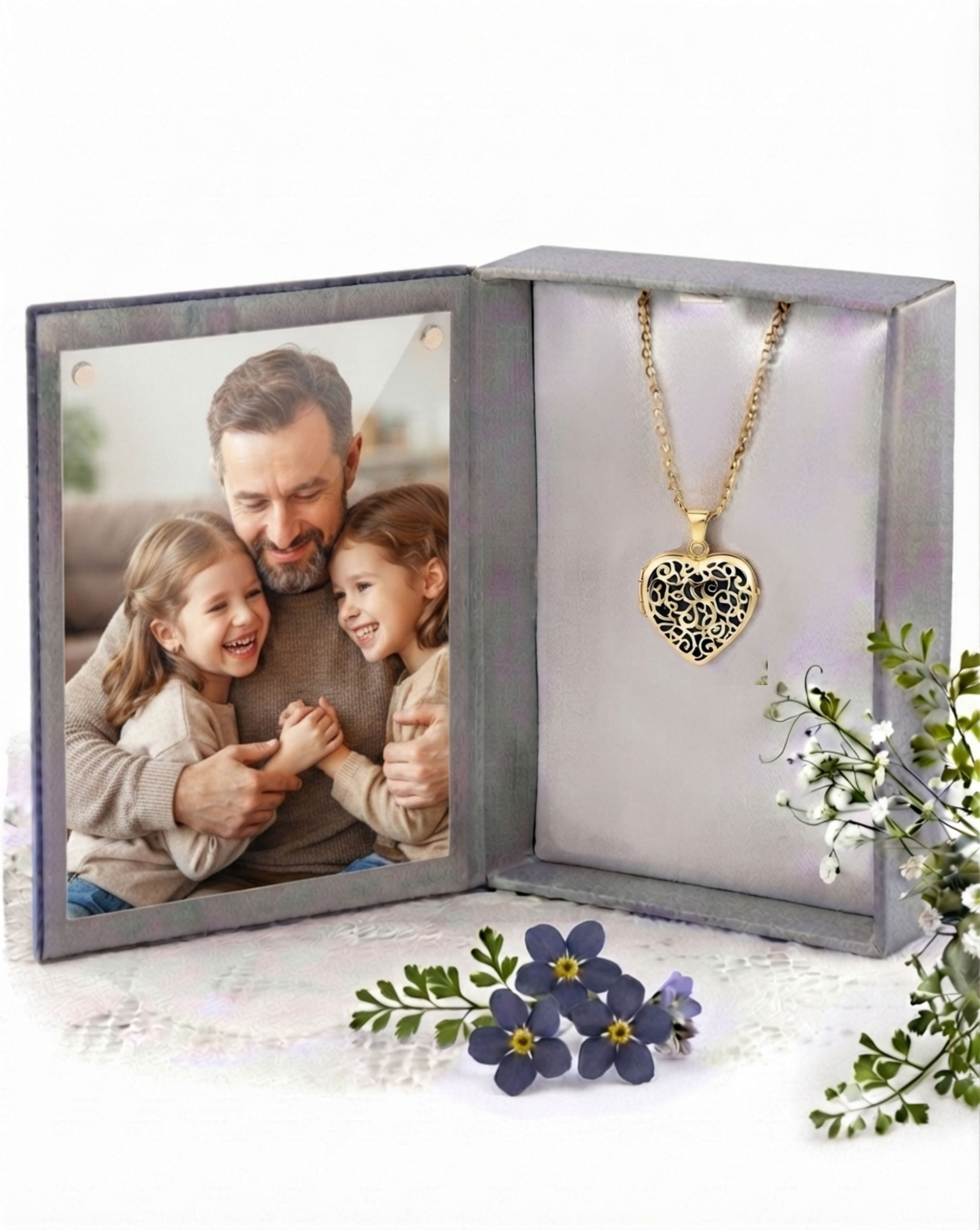 Cara Keepsakes Gold Locket Urns Gold Filigree Heart Locket Urn (14K)