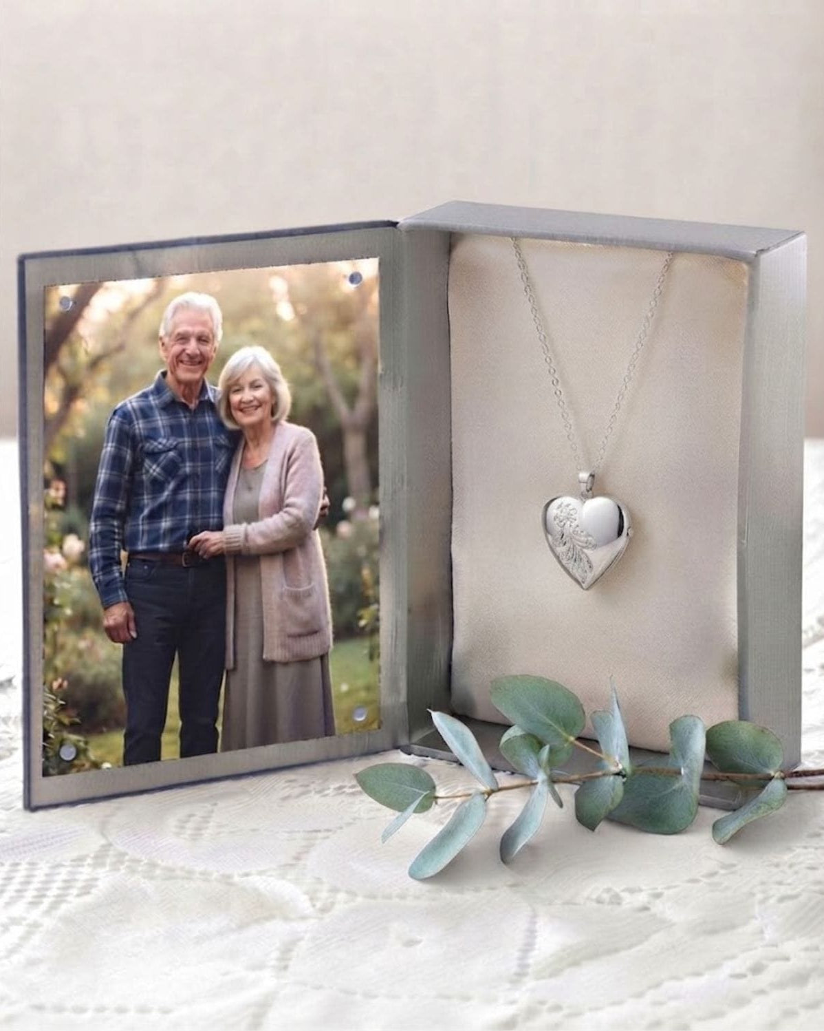Cara Keepsakes Silver Locket Urns 'Forget Me Not' Locket Urn