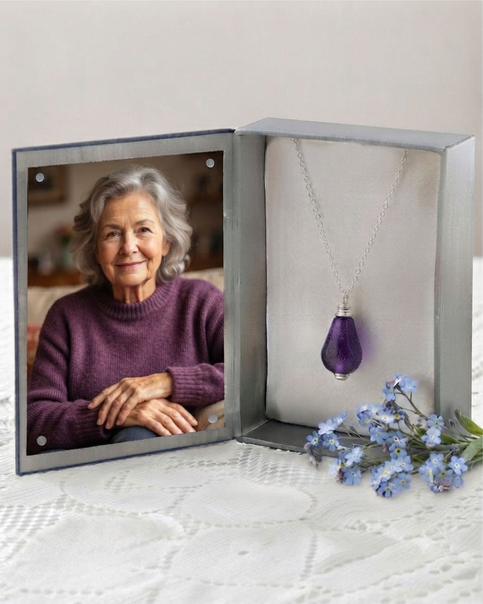 Cara Keepsakes Murano Glass Pendant Urns Murano Glass Pendant Urn - 'Majesty'