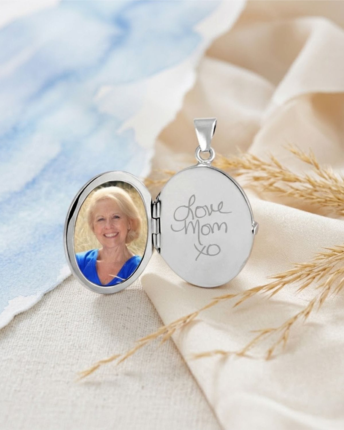 Cara Keepsakes Silver Locket Urns 'Wildflower' Locket Urn