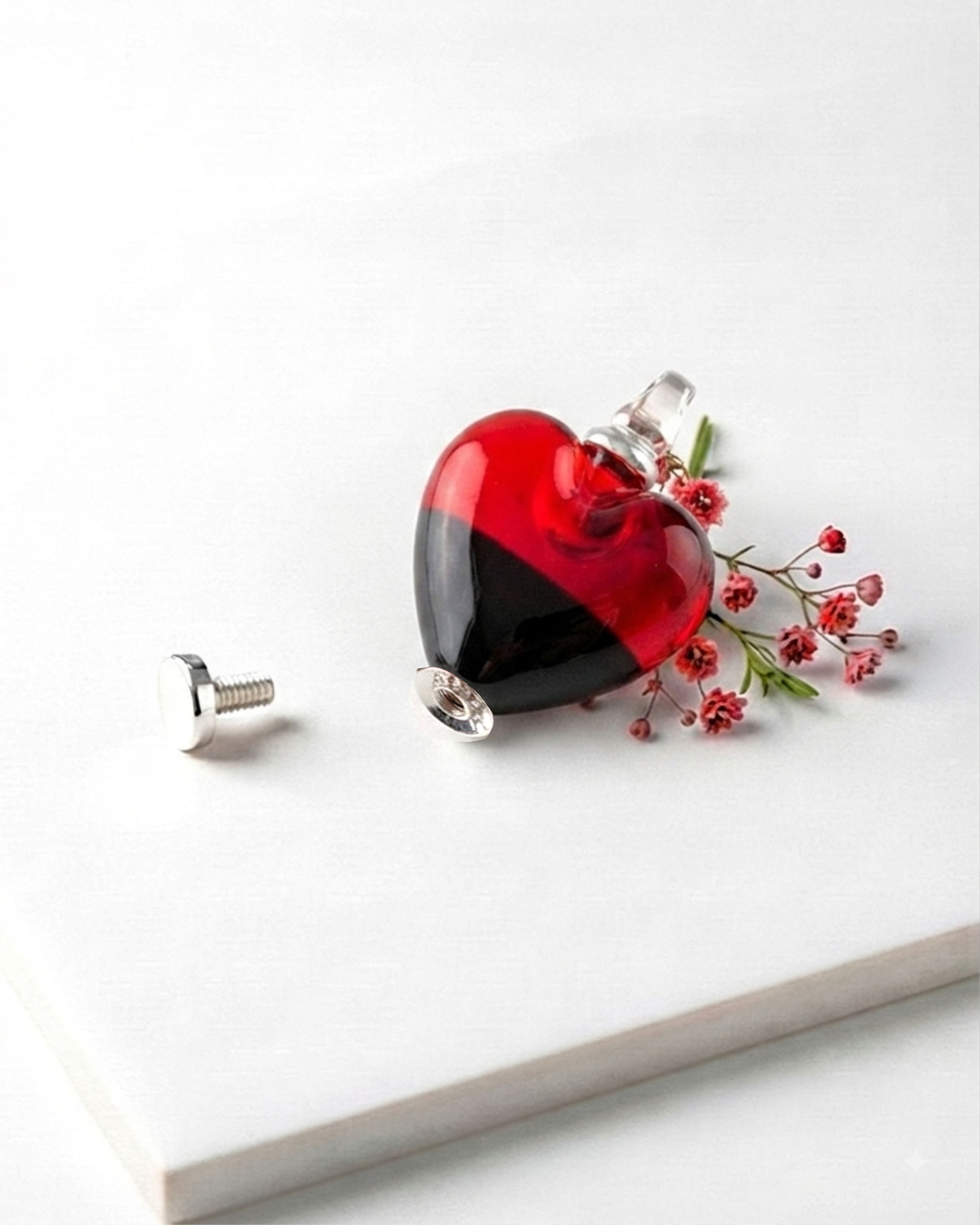 Cara Keepsakes Murano Glass Heart Urns Murano Glass Heart Urn - 'Everlasting Love'