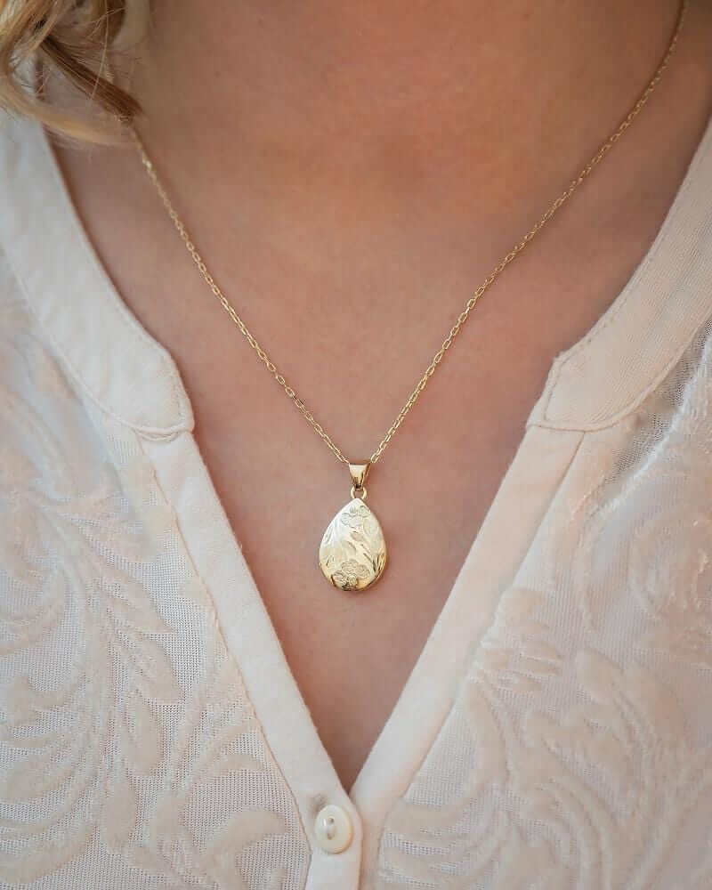 Cara Keepsakes Gold Locket Urns 'Poppy' Teardrop Pendant Urn (10K)