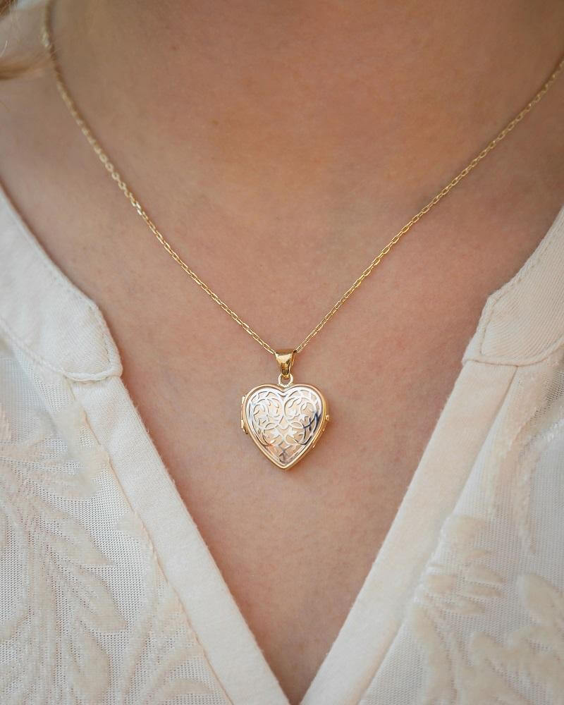 Cara Keepsakes Gold Locket Urns 'Heirloom' Locket Urn (10K)