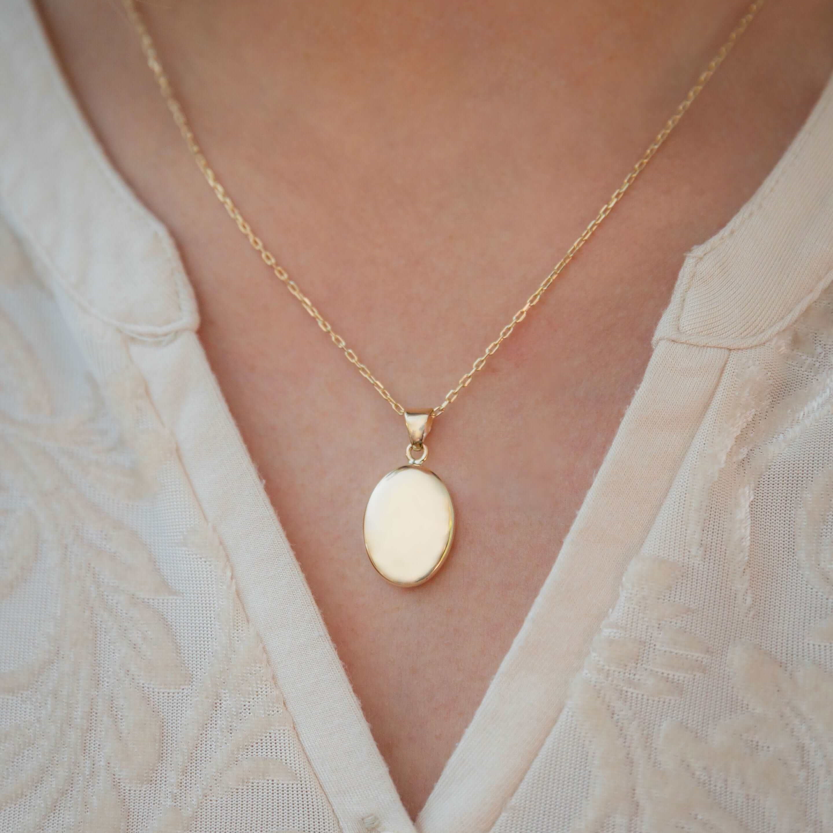 Cara Keepsakes Gold Locket Urns Gold Oval Pendant Urn (10K)