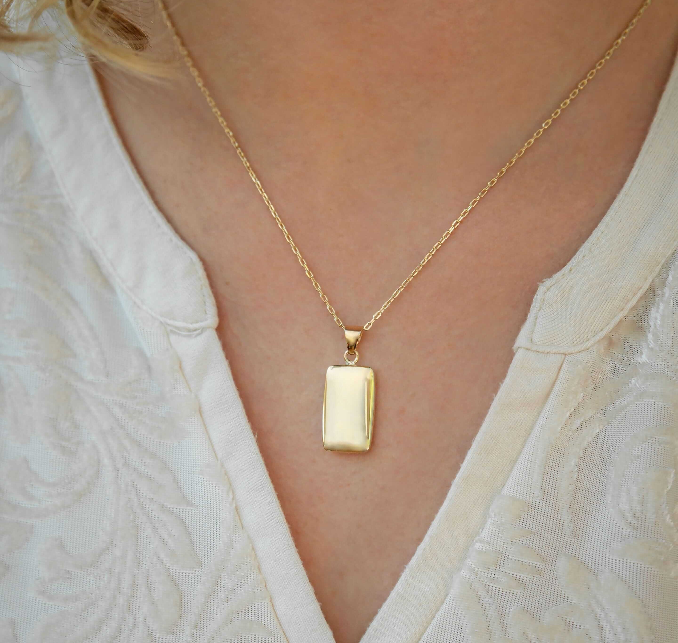Cara Keepsakes Gold Locket Urns Gold Rectangle Pendant Urn (10K)