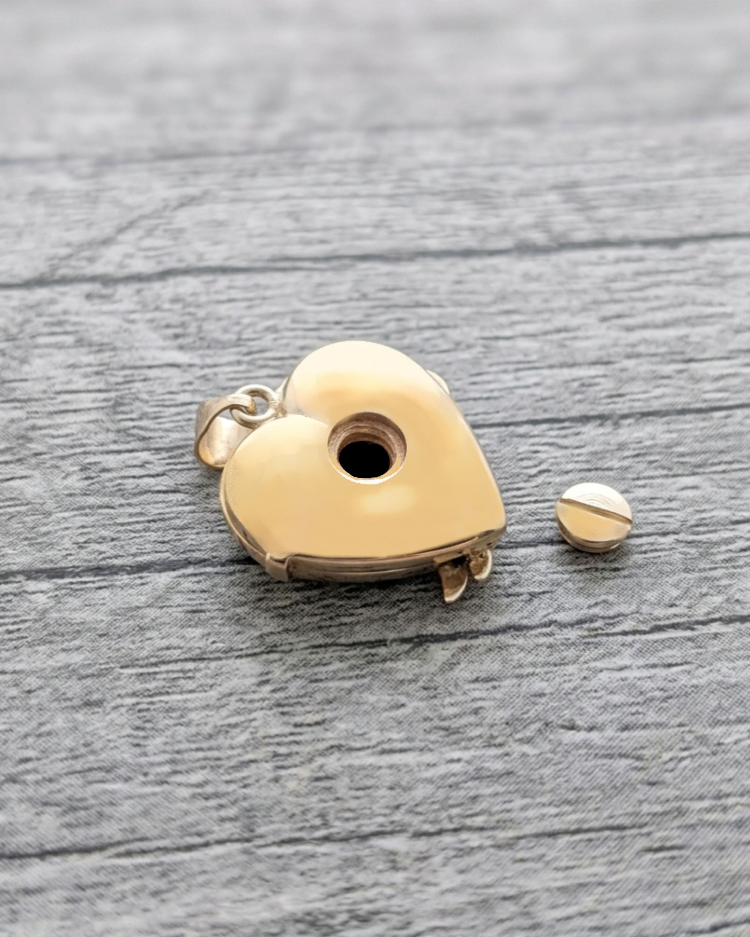 Cara Keepsakes Gold Locket Urns Gold Angel Wing Locket Urn (14K)