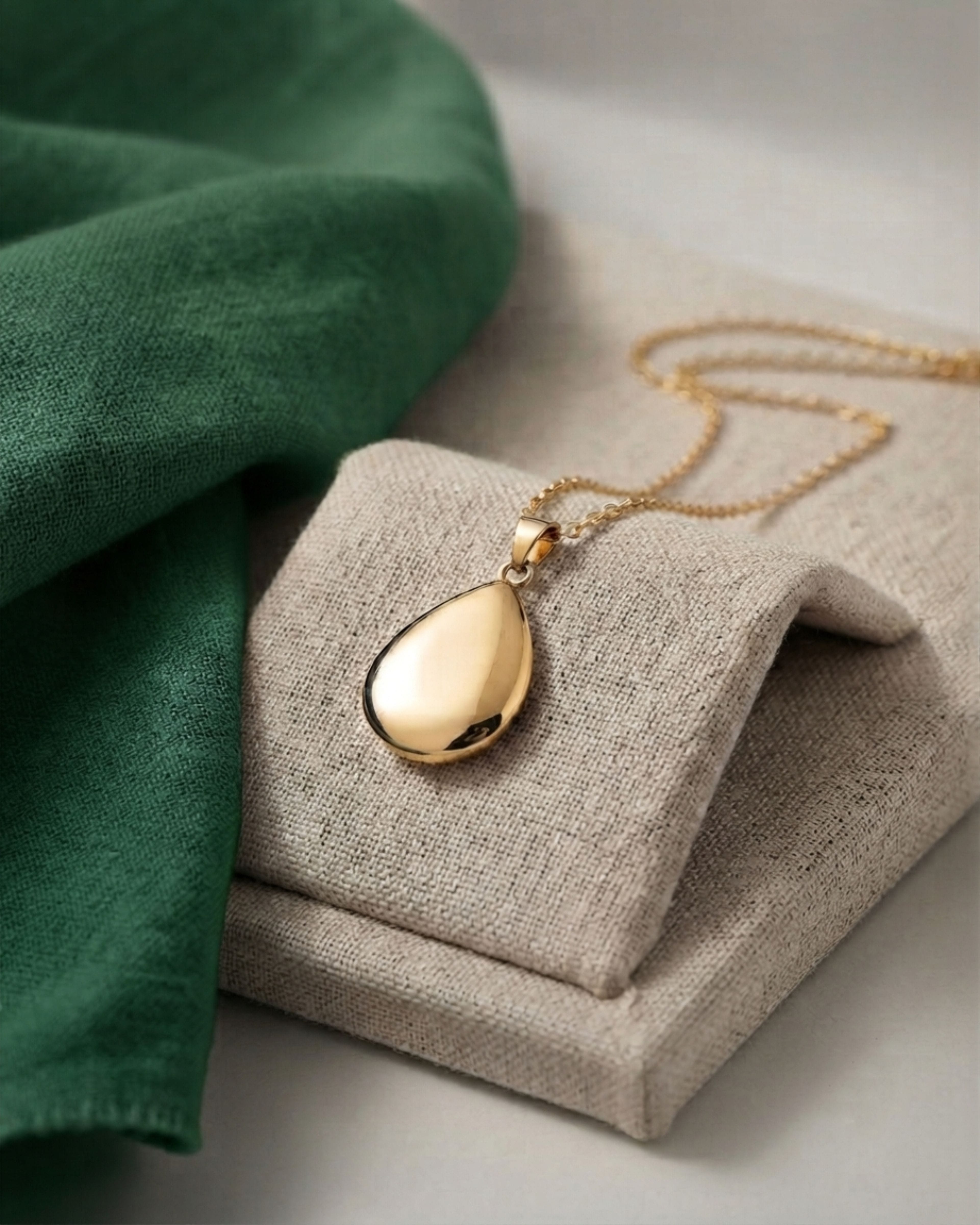 Cara Keepsakes Gold Pendant Urns Gold Teardrop Pendant Urn (10K)