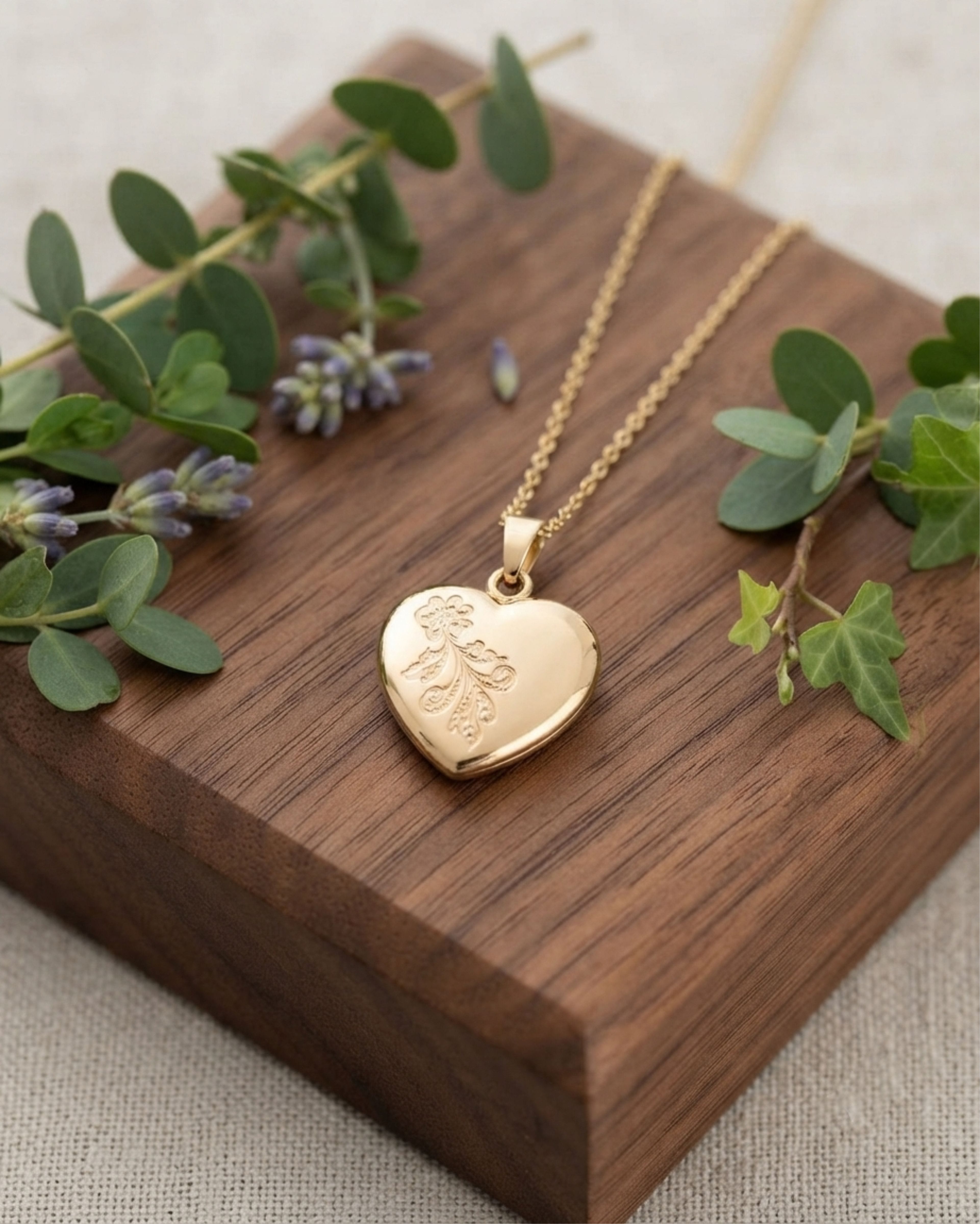 Cara Keepsakes Gold Pendant Urns 'Forget Me Not' Pendant Urn (10K)