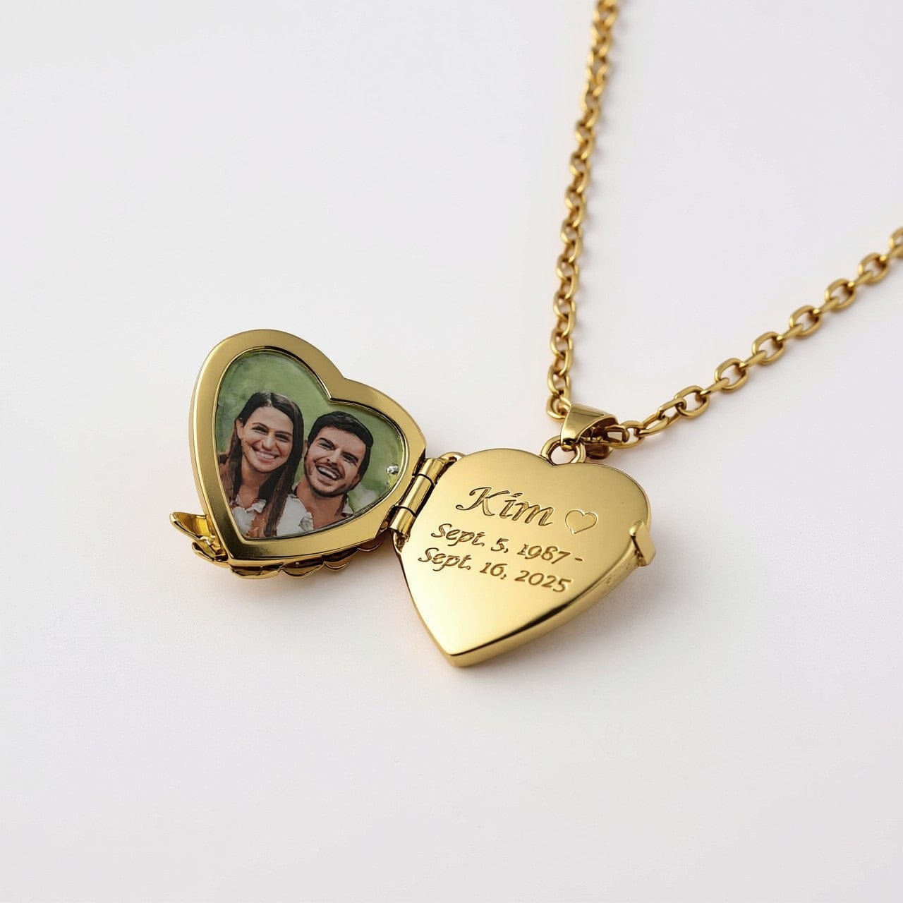 Cara Keepsakes Gold Locket Urns Gold Angel Wing Locket Urn (10K)