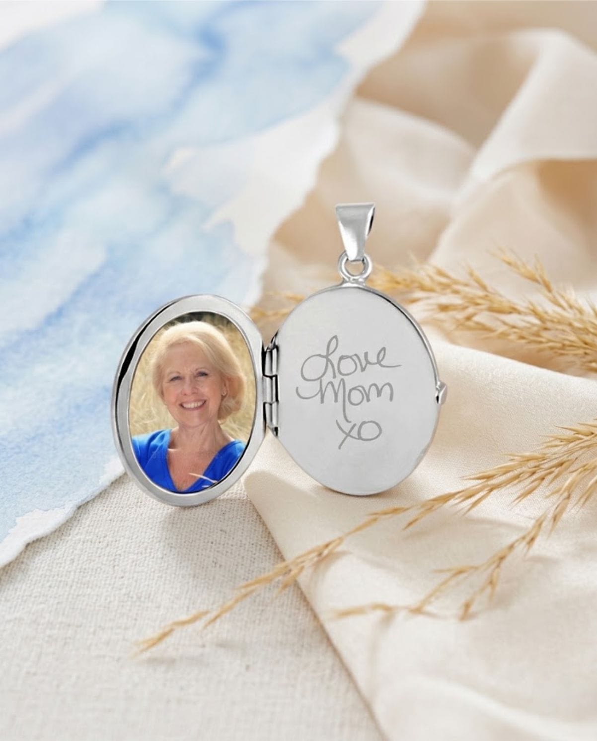 Cara Keepsakes Silver Locket Urns 'Wildflower' Locket Urn