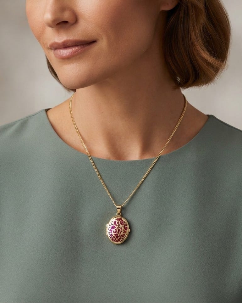 Cara Keepsakes Gold Locket Urns Gold Filigree Oval Locket Urn (14K)