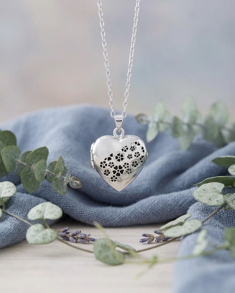 Cara Keepsakes Silver Locket Urns Silver Heart Locket Urn - Flowers