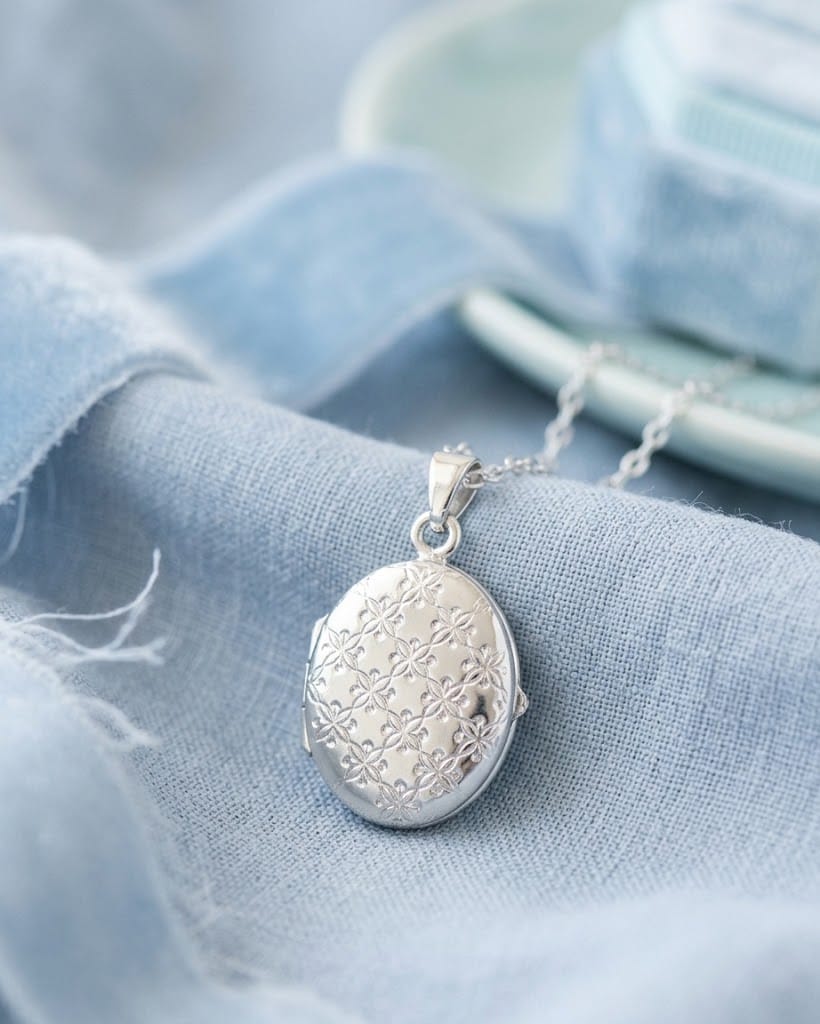 Cara Keepsakes Silver Locket Urns Oval Locket Urn - Diamond Cut